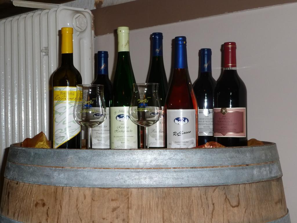Wein- Und Gaestehaus St. Aldegundishof Sankt Aldegund Eksteriør billede